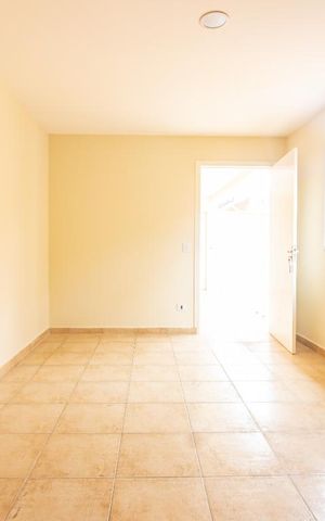 Casa à venda com 300m², 4 quartos e 4 vagas Casa à venda com 300m², 4 quartos e 4 vagasEdícula