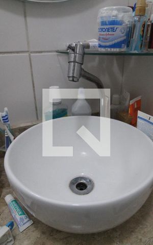 Apartamento à venda com 52m², 2 quartos e sem vaga Apartamento à venda com 52m², 2 quartos e sem vagaBanheiro