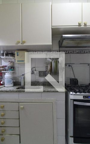 Apartamento à venda com 52m², 2 quartos e sem vaga Apartamento à venda com 52m², 2 quartos e sem vagaCozinha e Área de Serviço