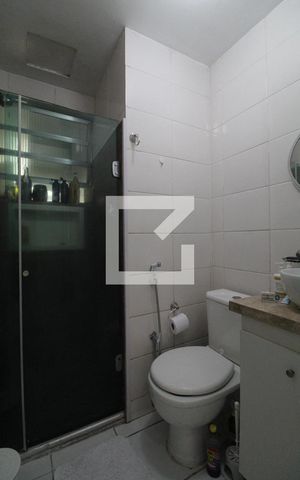 Apartamento à venda com 52m², 2 quartos e sem vaga Apartamento à venda com 52m², 2 quartos e sem vagaBanheiro