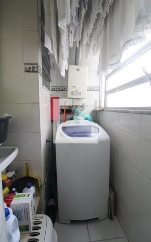 Apartamento à venda com 52m², 2 quartos e sem vaga Apartamento à venda com 52m², 2 quartos e sem vagaCozinha e Área de Serviço