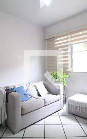 Apartamento à venda com 52m², 2 quartos e sem vaga Apartamento à venda com 52m², 2 quartos e sem vagaSala