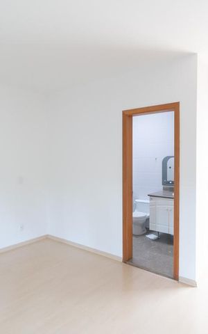 Casa de condomínio à venda com 433m², 4 quartos e 5 vagas Casa de condomínio à venda com 433m², 4 quartos e 5 vagasSuíte 1