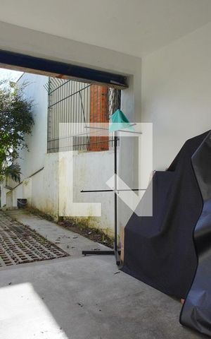 Casa à venda com 220m², 4 quartos e 3 vagasGaragem