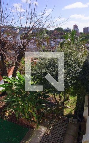 Casa à venda com 220m², 4 quartos e 3 vagasQuarto 4 - Vista fundos