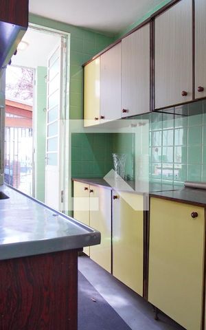 Casa à venda com 220m², 4 quartos e 3 vagasCozinha