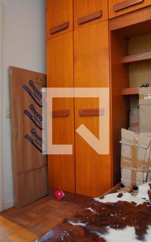 Casa à venda com 220m², 4 quartos e 3 vagasQuarto de Serviço