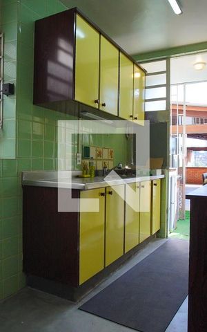 Casa à venda com 220m², 4 quartos e 3 vagasCozinha