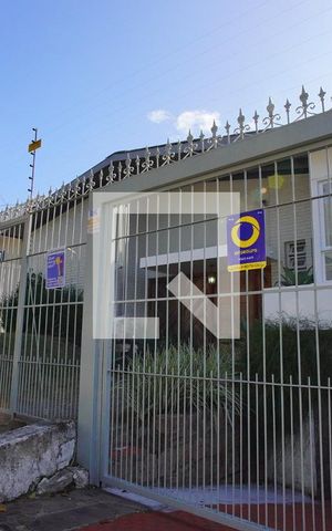 Casa à venda com 220m², 4 quartos e 3 vagasFachada