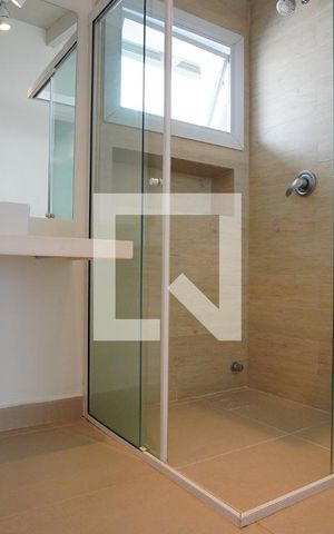 Casa à venda com 220m², 4 quartos e 3 vagasBanheiro corredor