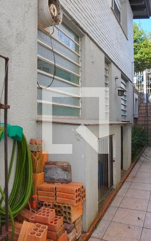 Casa à venda com 220m², 4 quartos e 3 vagasQuintal - Área lateral