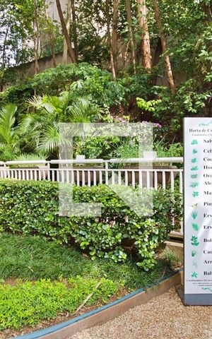 Apartamento à venda com 69m², 2 quartos e 2 vagasÁrea comum - Placa de identificação