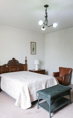 Casa à venda com 392m², 4 quartos e 4 vagas