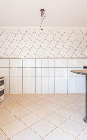 Casa à venda com 960m², 6 quartos e 8 vagas Casa à venda com 960m², 6 quartos e 8 vagasCozinha do Térreo