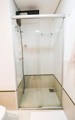 Studio para alugar com 41m², 1 quarto e 1 vaga Studio para alugar com 41m², 1 quarto e 1 vagaBanheiro