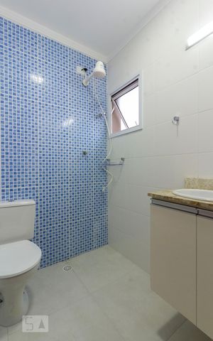 Casa de condomínio à venda com 60m², 2 quartos e 2 vagas Casa de condomínio à venda com 60m², 2 quartos e 2 vagasBanheiro Quarto 2 - Suite