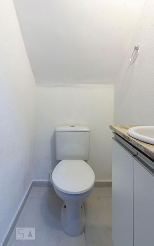 Casa de condomínio à venda com 60m², 2 quartos e 2 vagas Casa de condomínio à venda com 60m², 2 quartos e 2 vagasLavabo