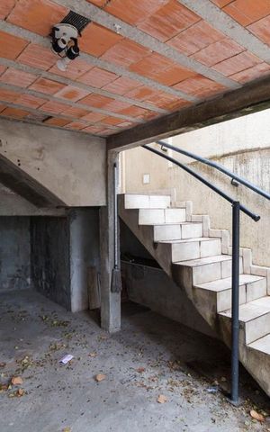 Casa à venda com 72m², 2 quartos e 1 vagaGaragem