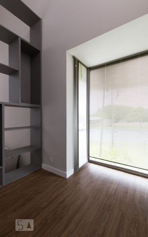Casa de condomínio à venda com 300m², 4 quartos e 6 vagas Casa de condomínio à venda com 300m², 4 quartos e 6 vagasEscritório