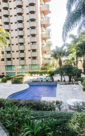 Apartamento para alugar com 375m², 4 quartos e 4 vagas Apartamento para alugar com 375m², 4 quartos e 4 vagasÁrea comum