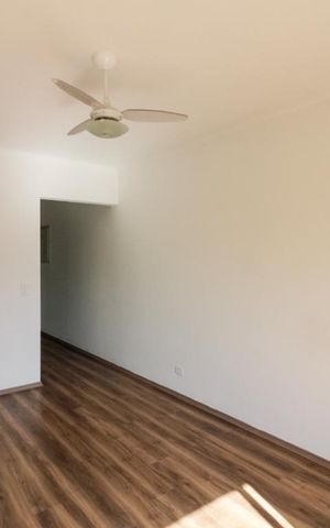 Apartamento para alugar com 76m², 3 quartos e 1 vaga Apartamento para alugar com 76m², 3 quartos e 1 vagaSala