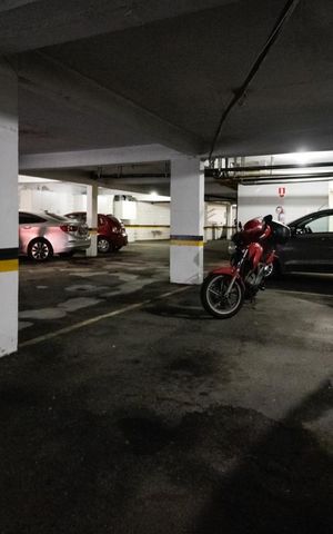 Apartamento para alugar com 76m², 3 quartos e 1 vaga Apartamento para alugar com 76m², 3 quartos e 1 vagaGaragem