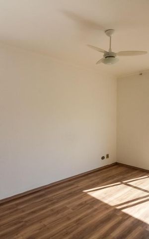 Apartamento para alugar com 76m², 3 quartos e 1 vaga Apartamento para alugar com 76m², 3 quartos e 1 vagaSala