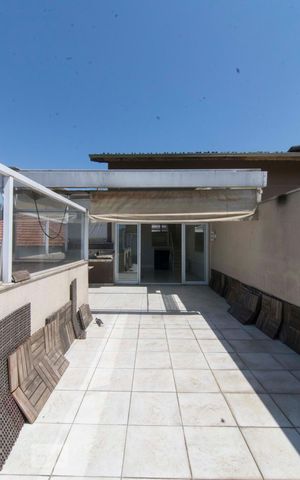 Casa à venda com 260m², 3 quartos e 2 vagasQuintal