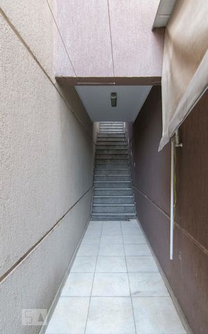 Casa à venda com 260m², 3 quartos e 2 vagasCorredor
