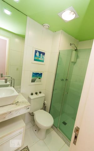 Apartamento para alugar com 58m², 2 quartos e 1 vaga Apartamento para alugar com 58m², 2 quartos e 1 vagaBanheiro