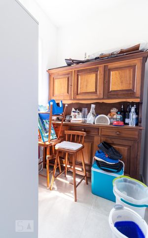Apartamento à venda com 210m², 3 quartos e 4 vagasQuarto de Serviço / Depósito