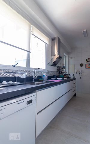 Apartamento à venda com 210m², 3 quartos e 4 vagasCozinha