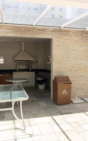 Apartamento à venda com 210m², 3 quartos e 4 vagasChurrasqueira