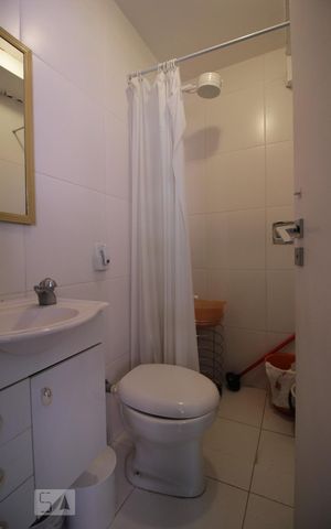 Apartamento à venda com 312m², 4 quartos e 4 vagasBanheiro de serviço
