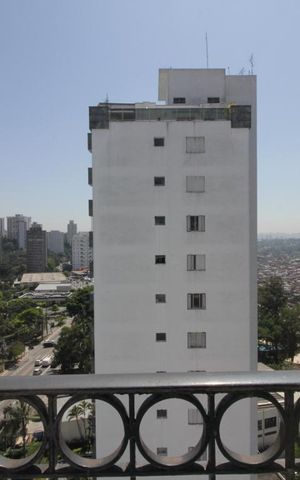 Apartamento à venda com 312m², 4 quartos e 4 vagasVista da suíte 2