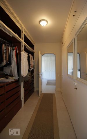 Apartamento à venda com 312m², 4 quartos e 4 vagasCloset