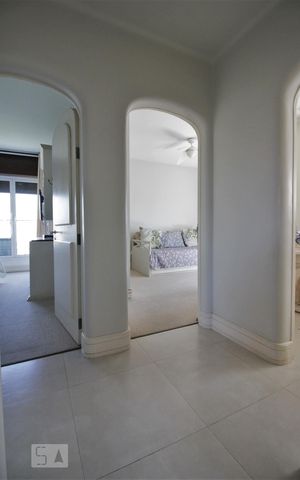 Apartamento à venda com 312m², 4 quartos e 4 vagasCorredor