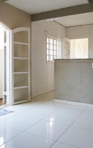 Casa de condomínio à venda com 170m², 4 quartos e 2 vagas
