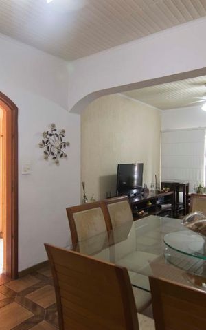 Casa à venda com 120m², 2 quartos e 1 vagaSala