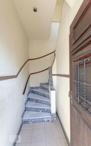 Casa para alugar com 360m², 6 quartos e sem vagaEntrada