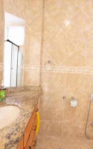 Apartamento à venda com 80m², 2 quartos e sem vaga Apartamento à venda com 80m², 2 quartos e sem vagaBanheiro Social