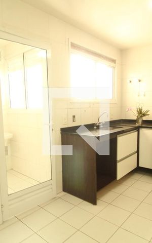 Apartamento para alugar com 107m², 3 quartos e 2 vagasCozinha