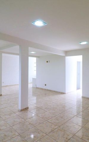 Casa de condomínio à venda com 480m², 3 quartos e 3 vagasTerraço