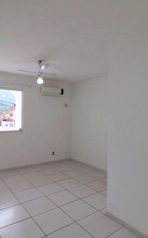 Casa de condomínio à venda com 480m², 3 quartos e 3 vagasQuarto