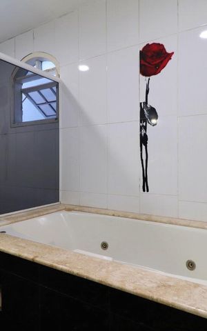 Casa de condomínio à venda com 480m², 3 quartos e 3 vagasBanheiro da Suíte 2