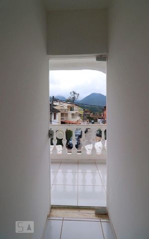 Casa de condomínio à venda com 480m², 3 quartos e 3 vagas/corredor