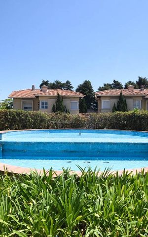 Casa de condomínio à venda com 456m², 3 quartos e 4 vagas Casa de condomínio à venda com 456m², 3 quartos e 4 vagasEspelho d`Água
