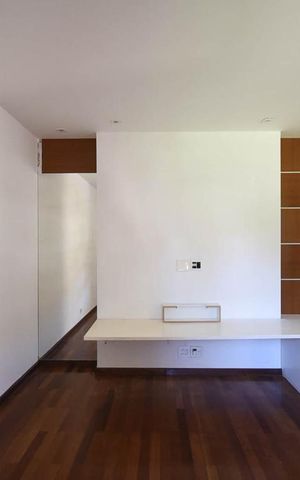 Casa de condomínio à venda com 456m², 3 quartos e 4 vagas Casa de condomínio à venda com 456m², 3 quartos e 4 vagasSala de Tv