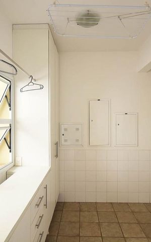 Casa de condomínio à venda com 456m², 3 quartos e 4 vagas Casa de condomínio à venda com 456m², 3 quartos e 4 vagasÁrea de Serviço