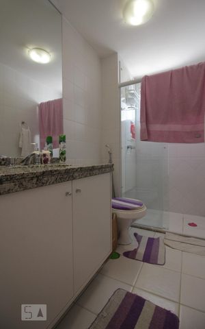 Apartamento à venda com 145m², 4 quartos e 3 vagasBanheiro da suíte 1